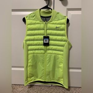 Men’s Nike Aeroloft Vest - Medium